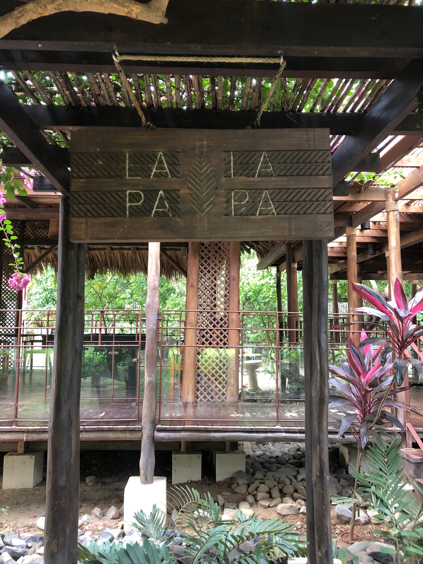 Entrance to the Lapa Lapa Beach Club at Dreams Las Mareas
