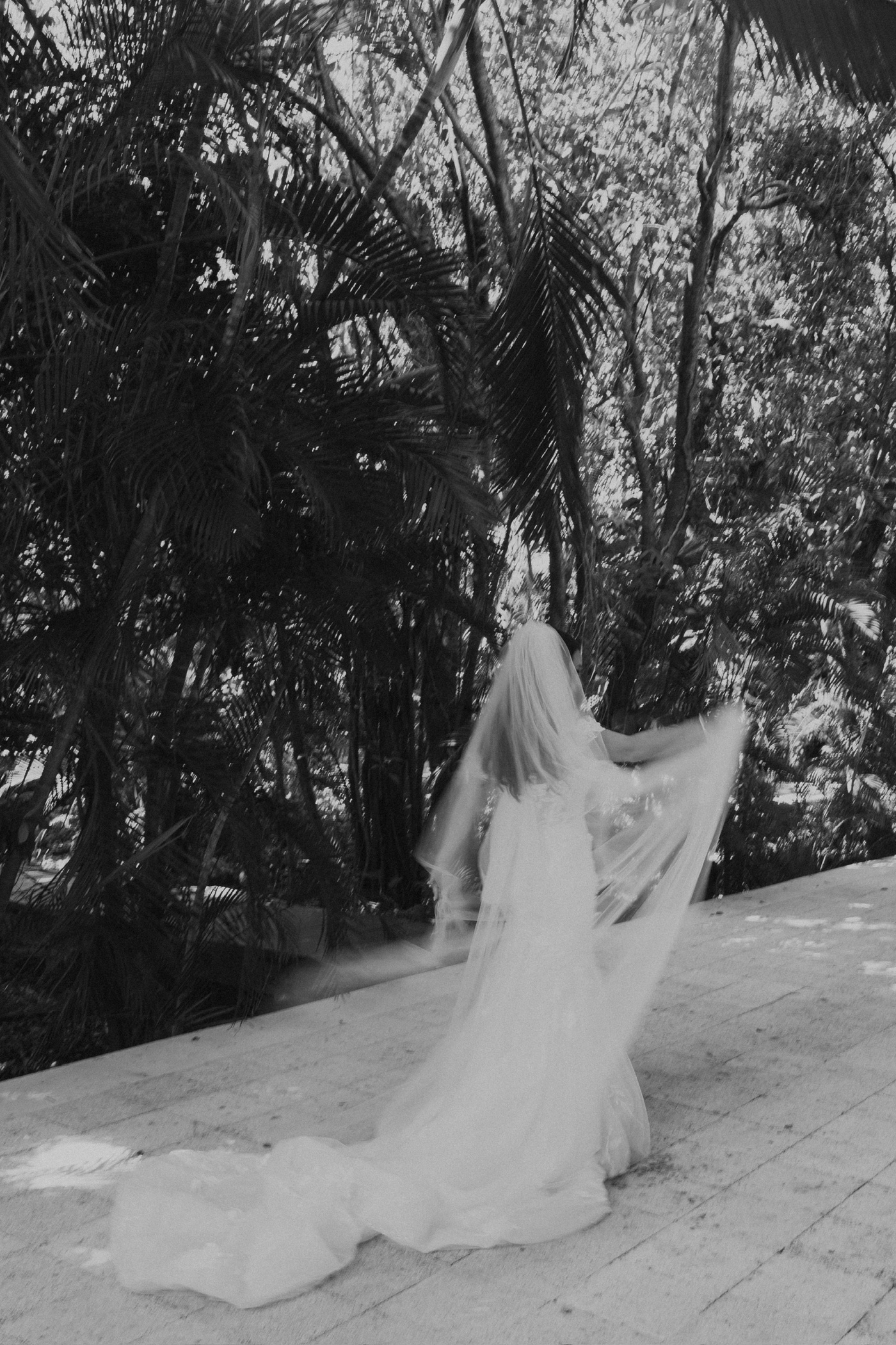 Ana Scaparone - Destination Wedding Photographer