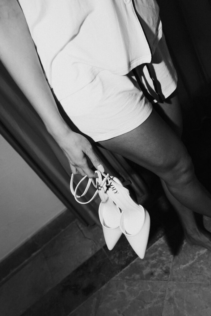 Grand Fiesta Americana Los Cabos bride with heels