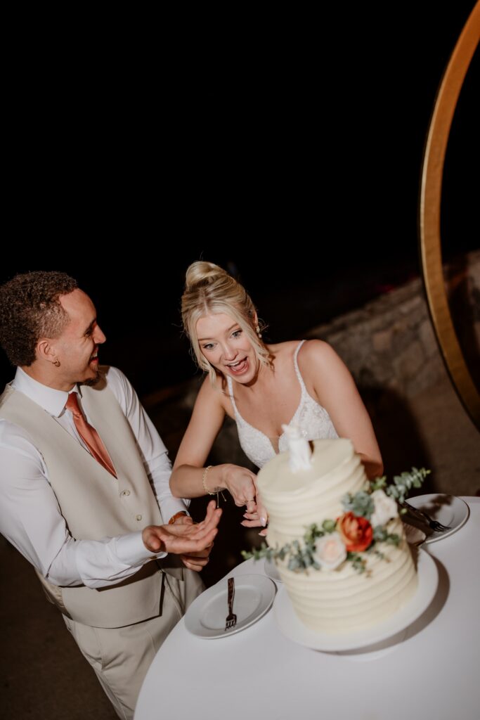 Grand Fiesta Americana Los Cabos wedding couple cutting cake