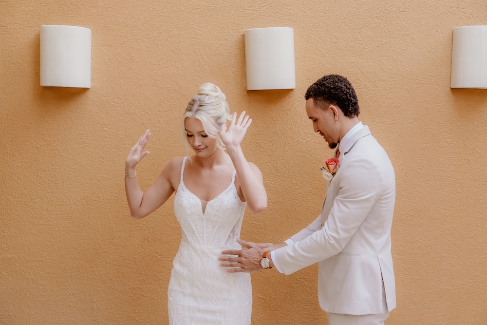 Terracotta color for destination wedding at Grand Fiesta Americana Los Cabos.